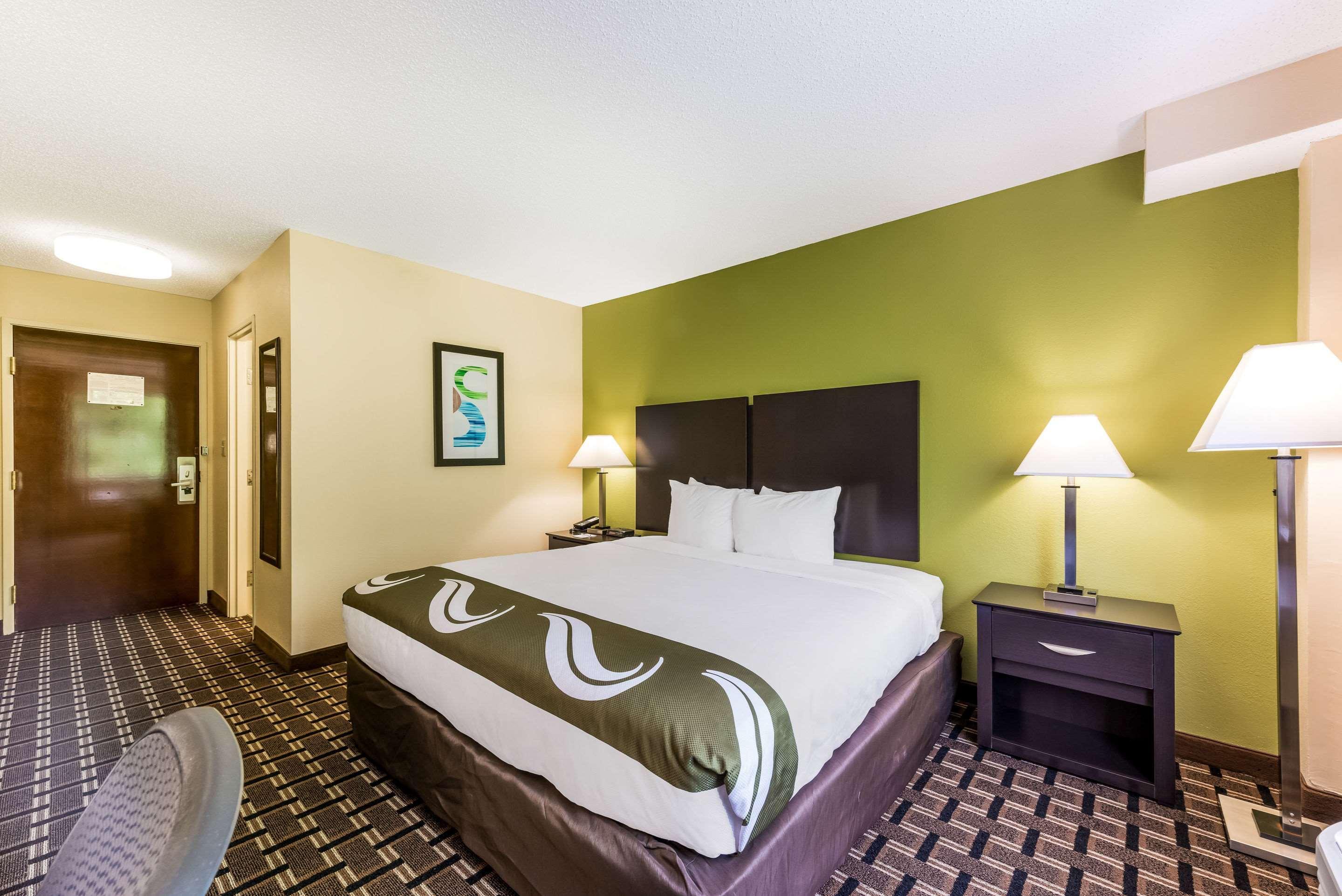 Quality Inn Huntersville Near Lake Norman Ngoại thất bức ảnh