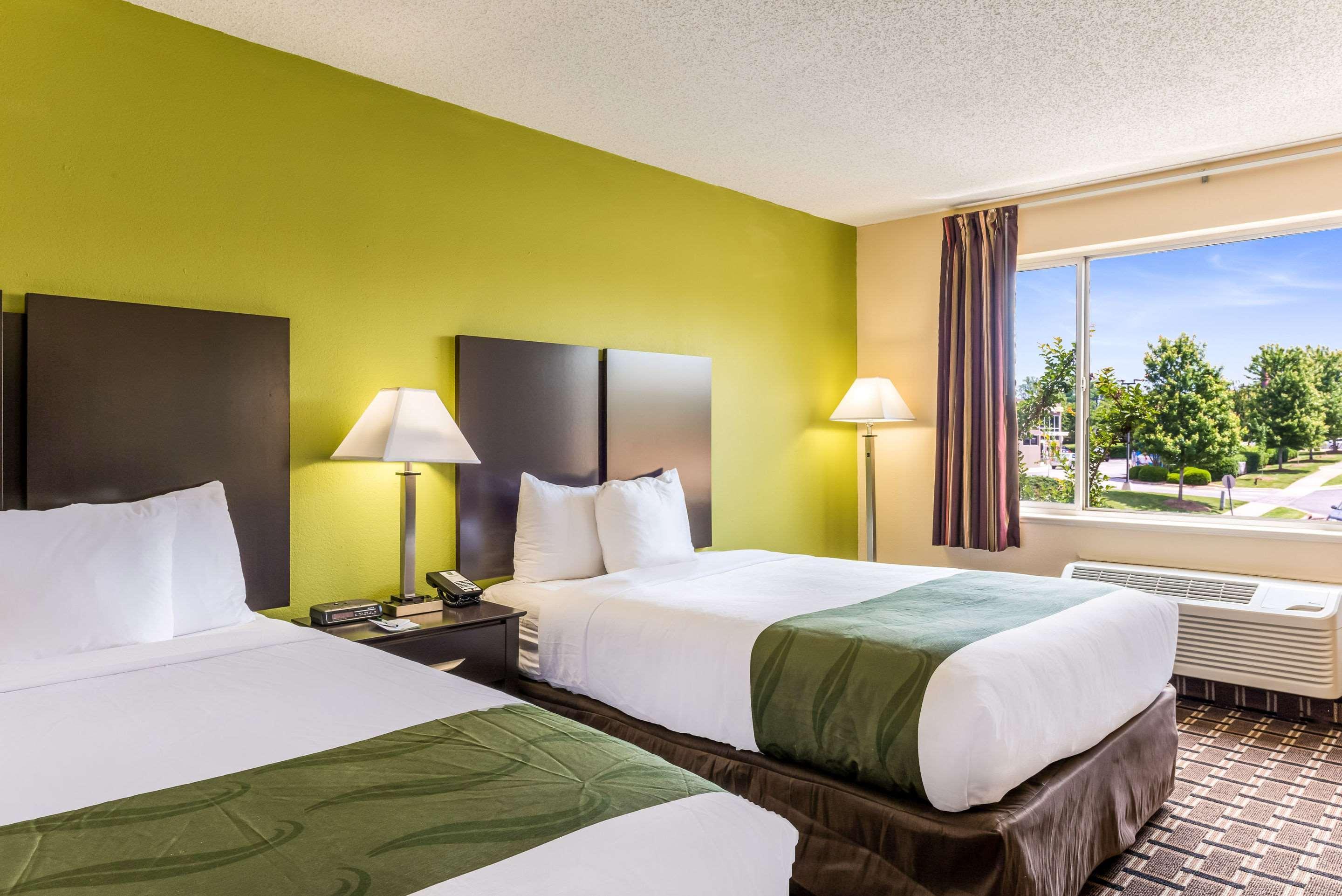 Quality Inn Huntersville Near Lake Norman Ngoại thất bức ảnh