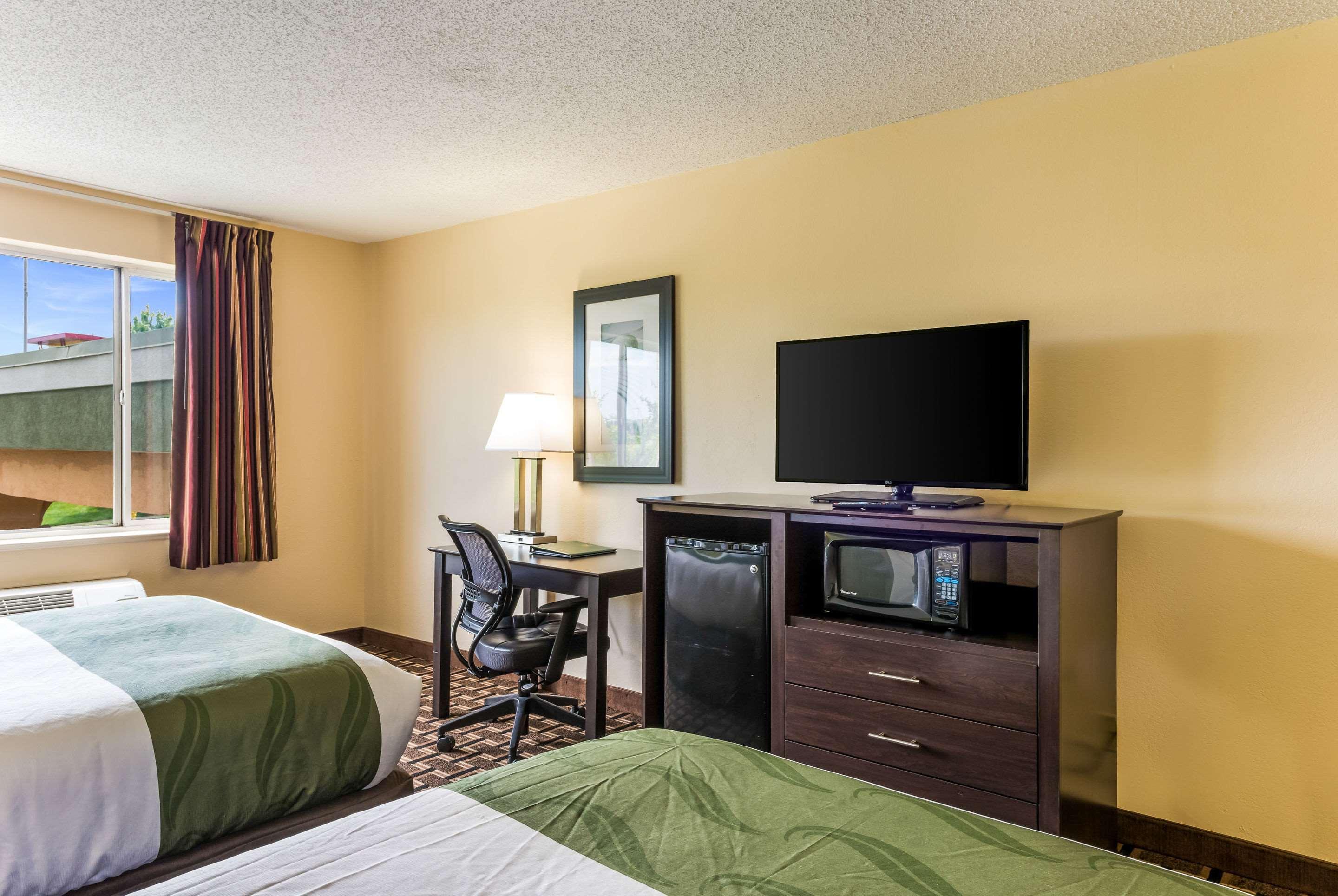 Quality Inn Huntersville Near Lake Norman Ngoại thất bức ảnh
