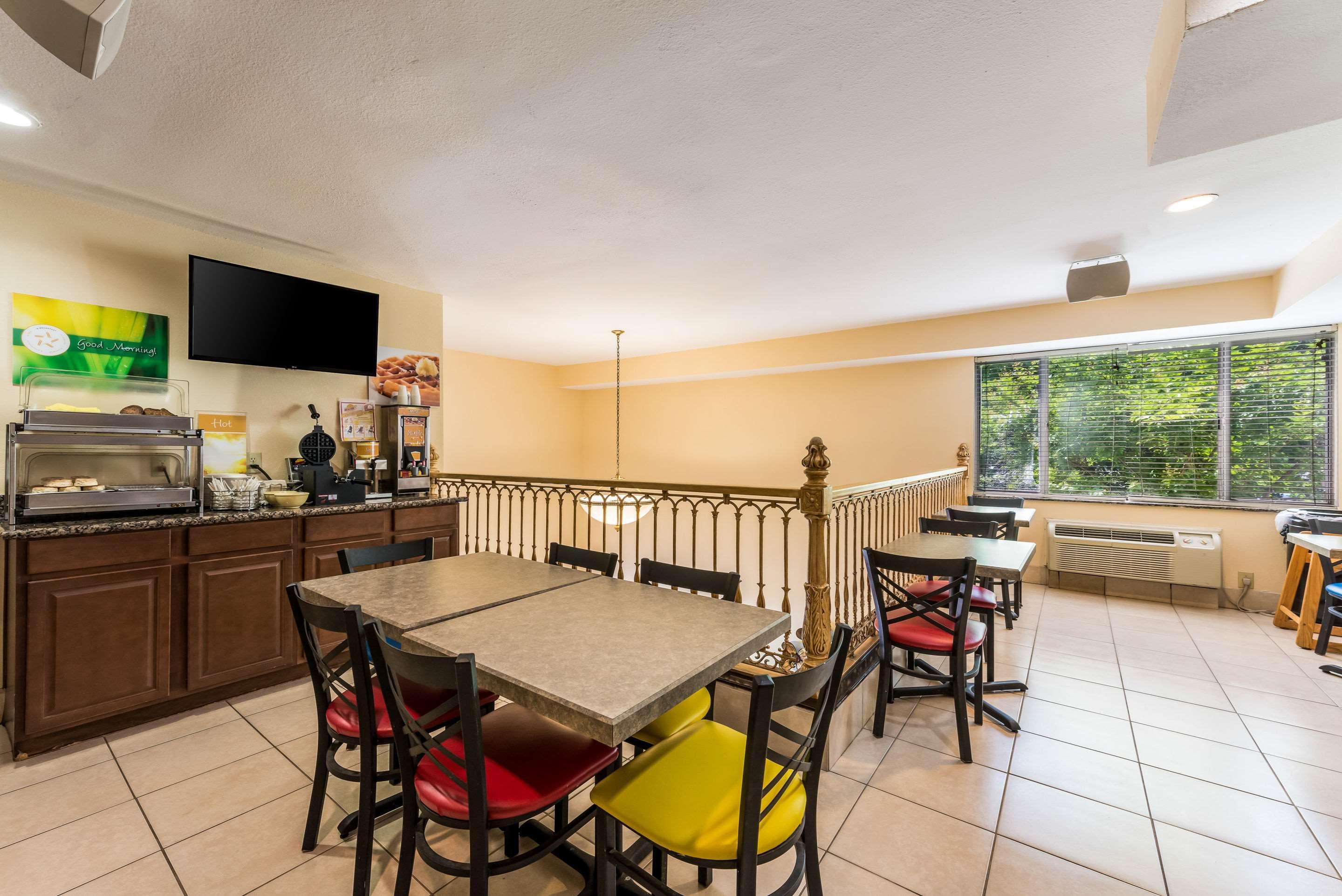 Quality Inn Huntersville Near Lake Norman Ngoại thất bức ảnh