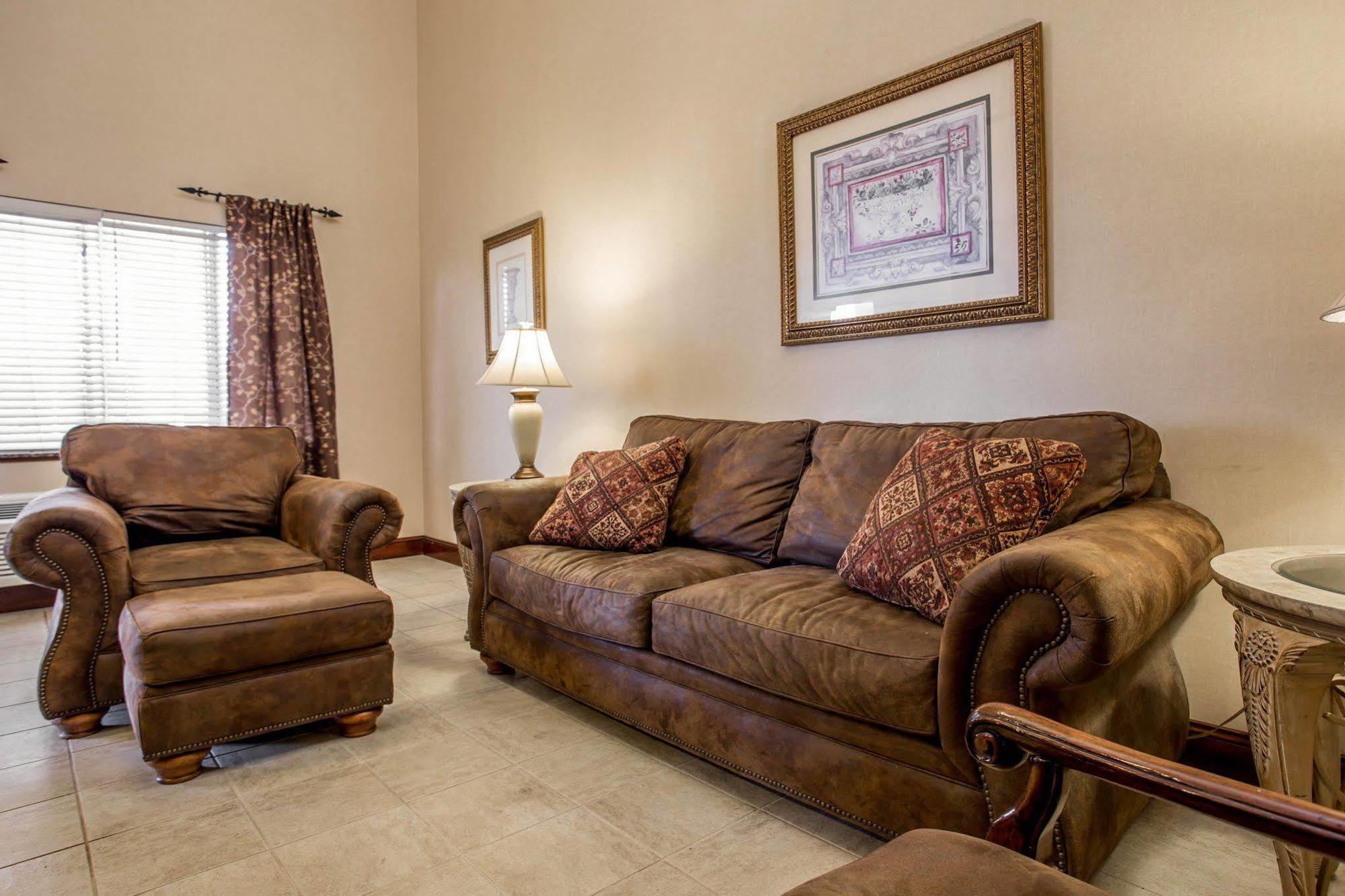 Quality Inn Huntersville Near Lake Norman Ngoại thất bức ảnh