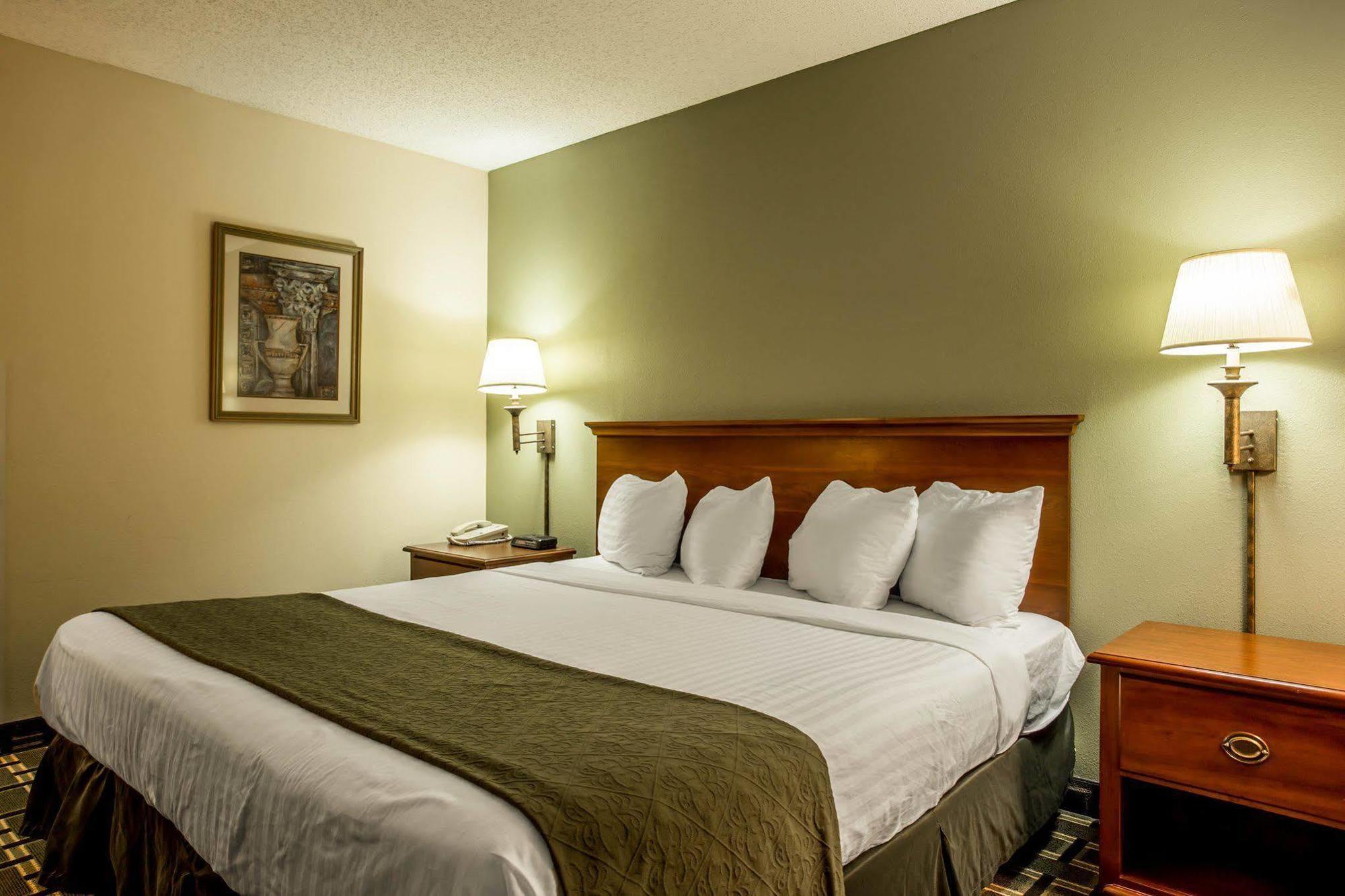 Quality Inn Huntersville Near Lake Norman Ngoại thất bức ảnh